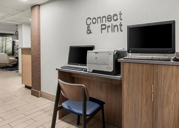 Fairfield Inn & Suites By Marriott Columbus East