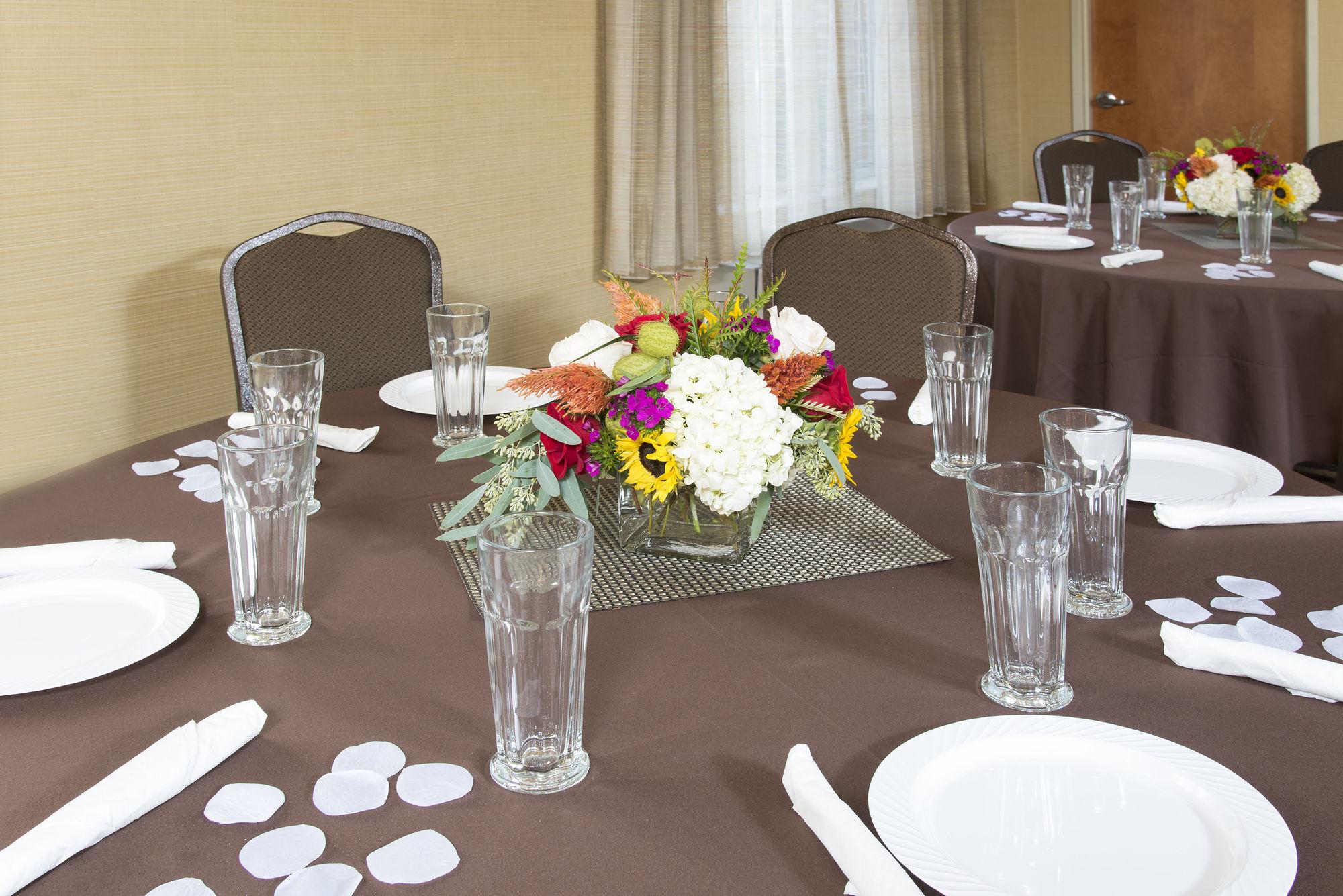 Hotel Fairfield & By Marriott Columbus East Reynoldsburg