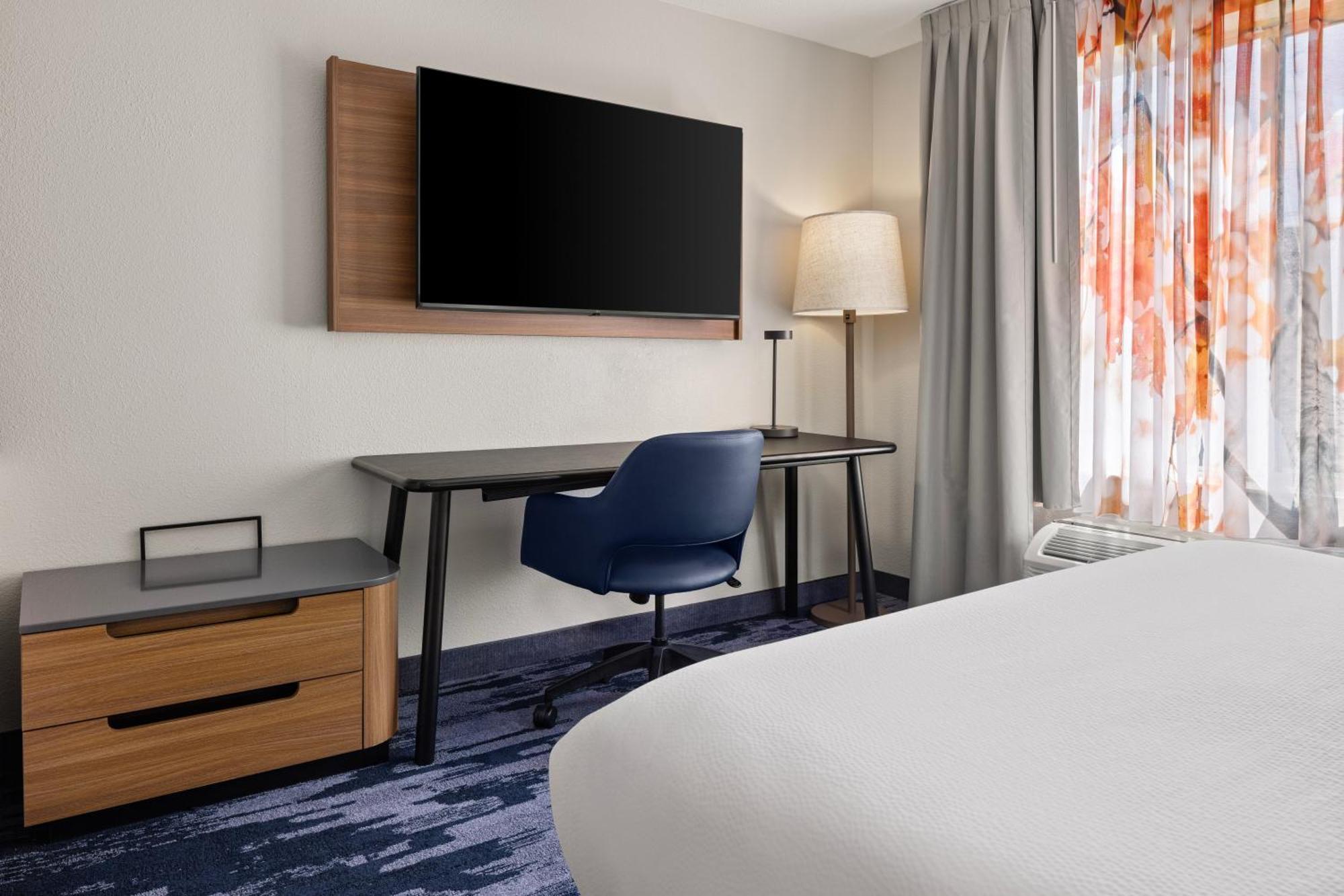 Fairfield & By Marriott Columbus East