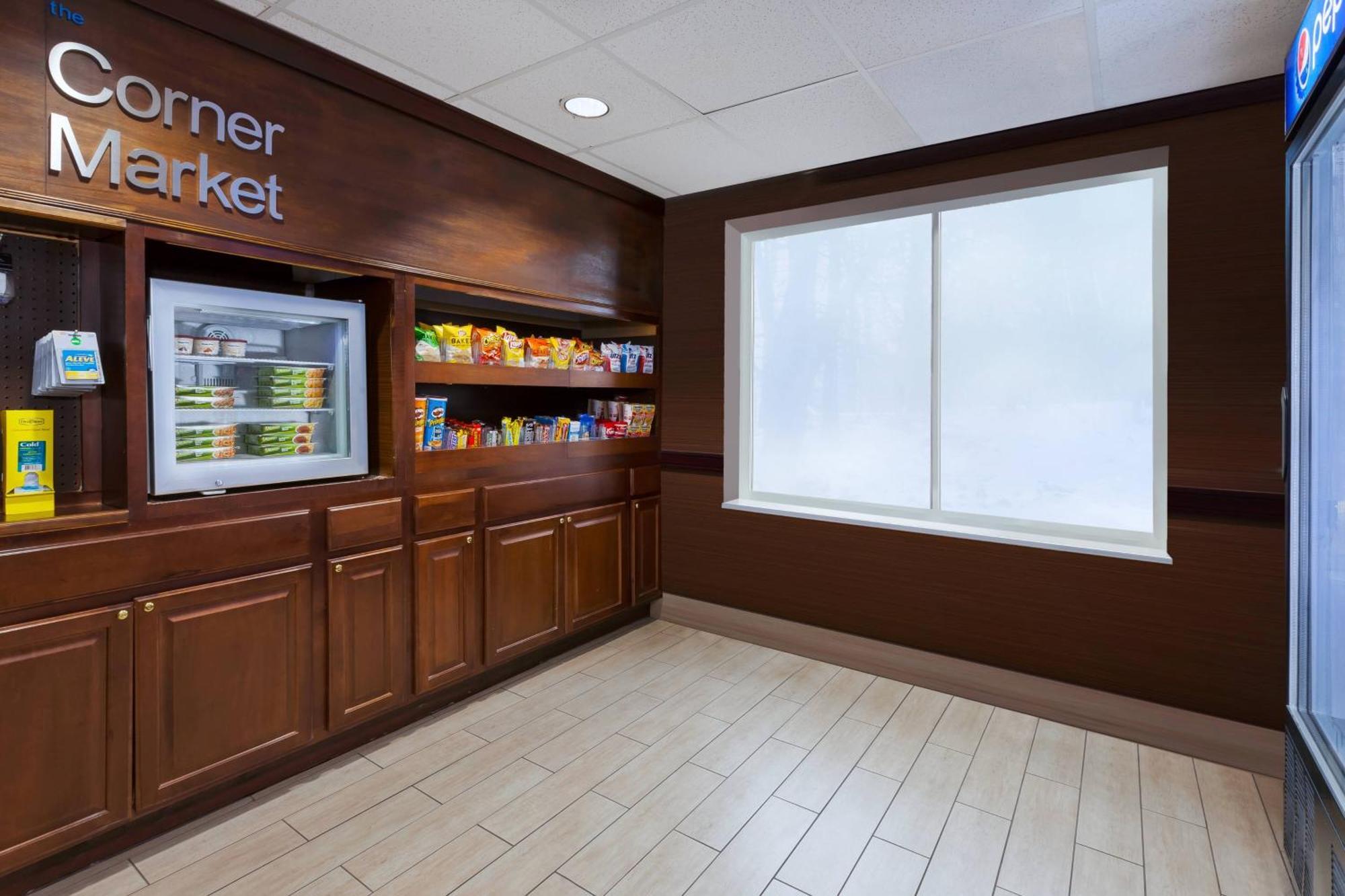 Fairfield & By Marriott Columbus East 3*