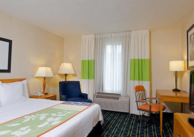 Hotel Fairfield & By Marriott Columbus East Reynoldsburg